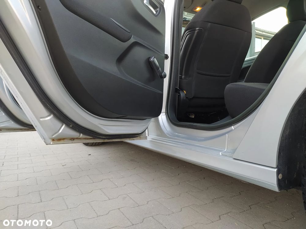 Peugeot 301 1.6 HDi Active - 18