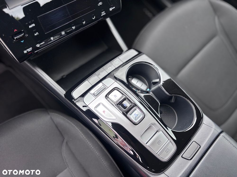 Hyundai Tucson 1.6 T-GDi HEV Modern 2WD - 28