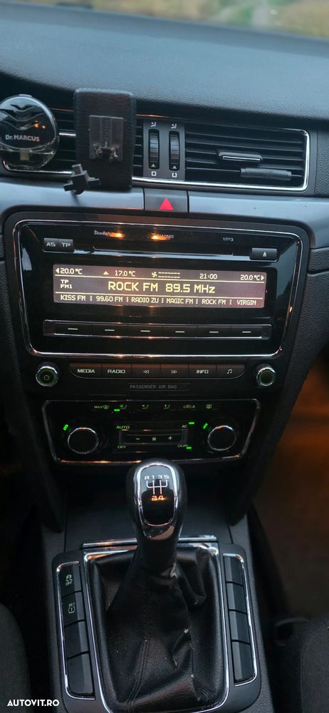 Skoda Superb 1.6 TDI FAMILY - 15