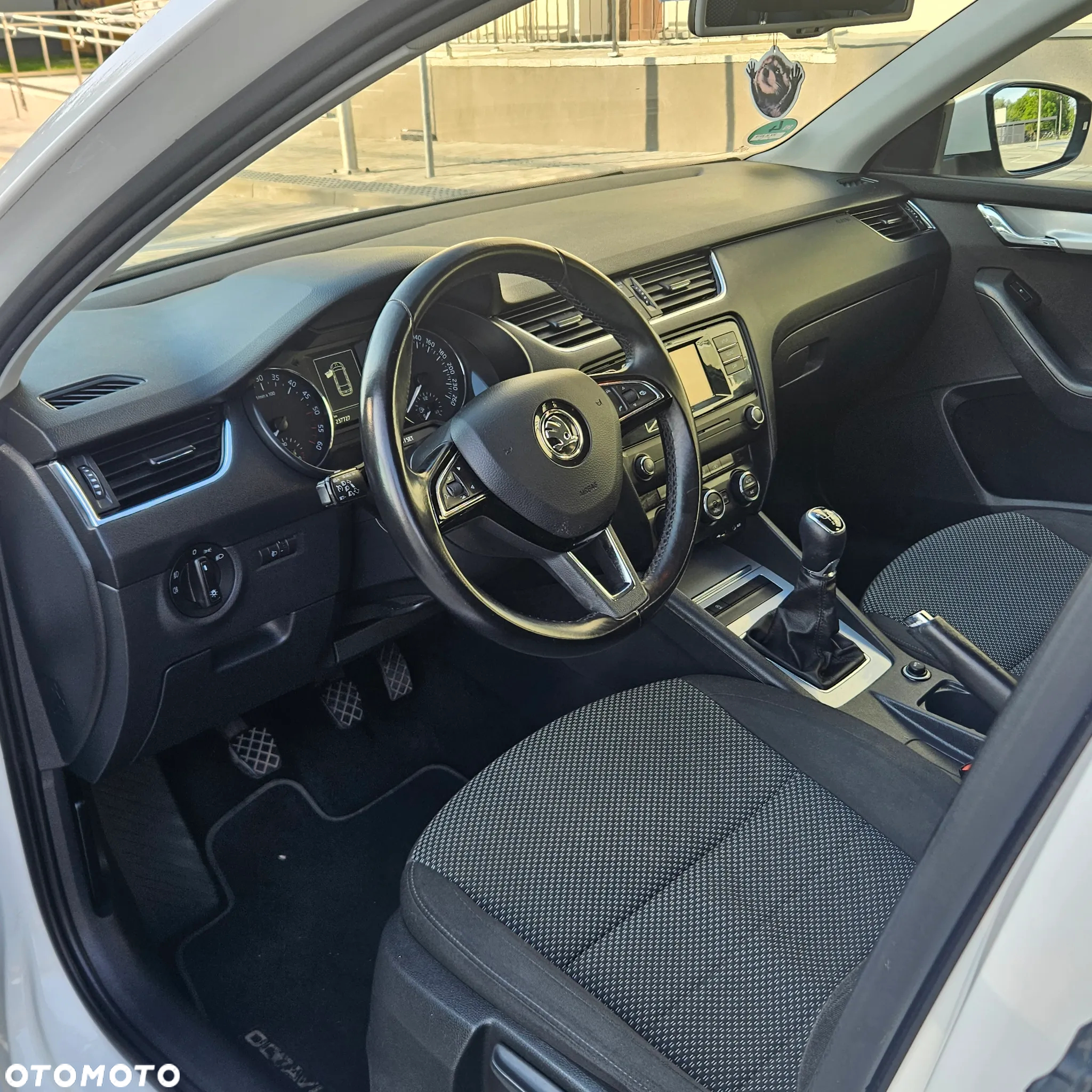 Skoda Octavia 1.6 TDI Edition - 6