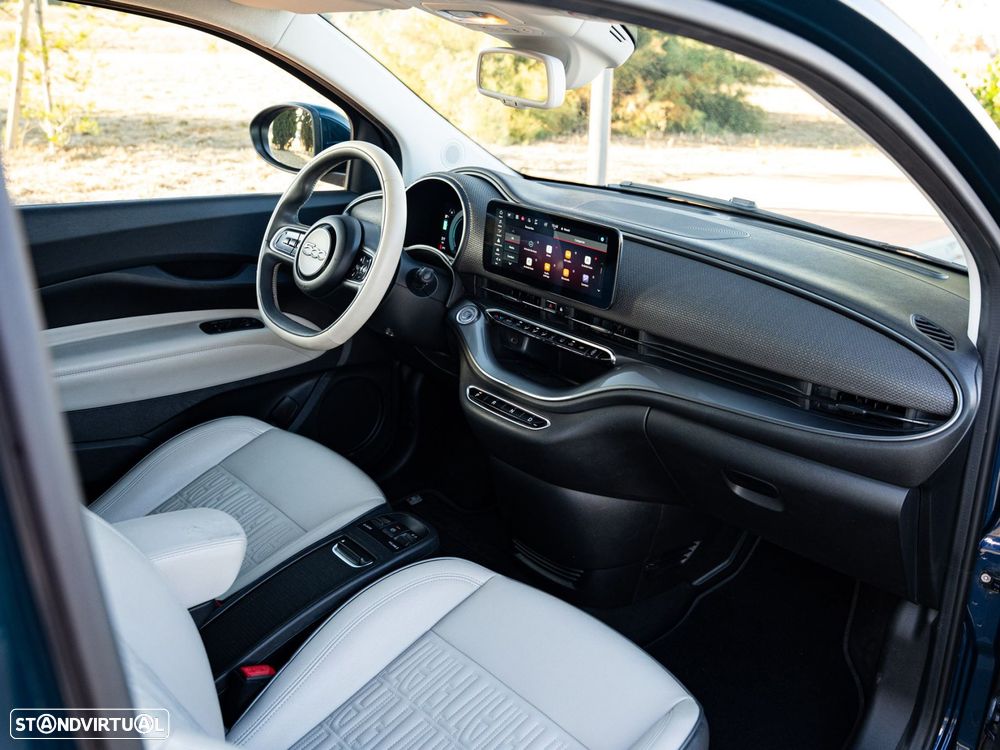 Fiat 500e C La Prima - 22