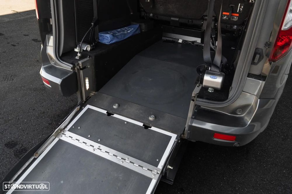 Ford Tourneo Connect 1.6 TDCi Titanium - 30