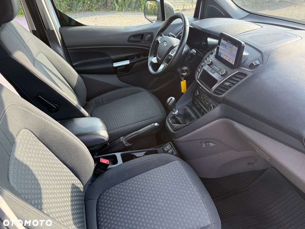 Ford Tourneo Connect 1.5 EcoBlue Titanium - 19