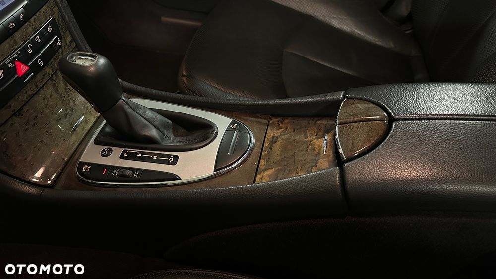 Mercedes-Benz Klasa E 350 7G-TRONIC Avantgarde - 17
