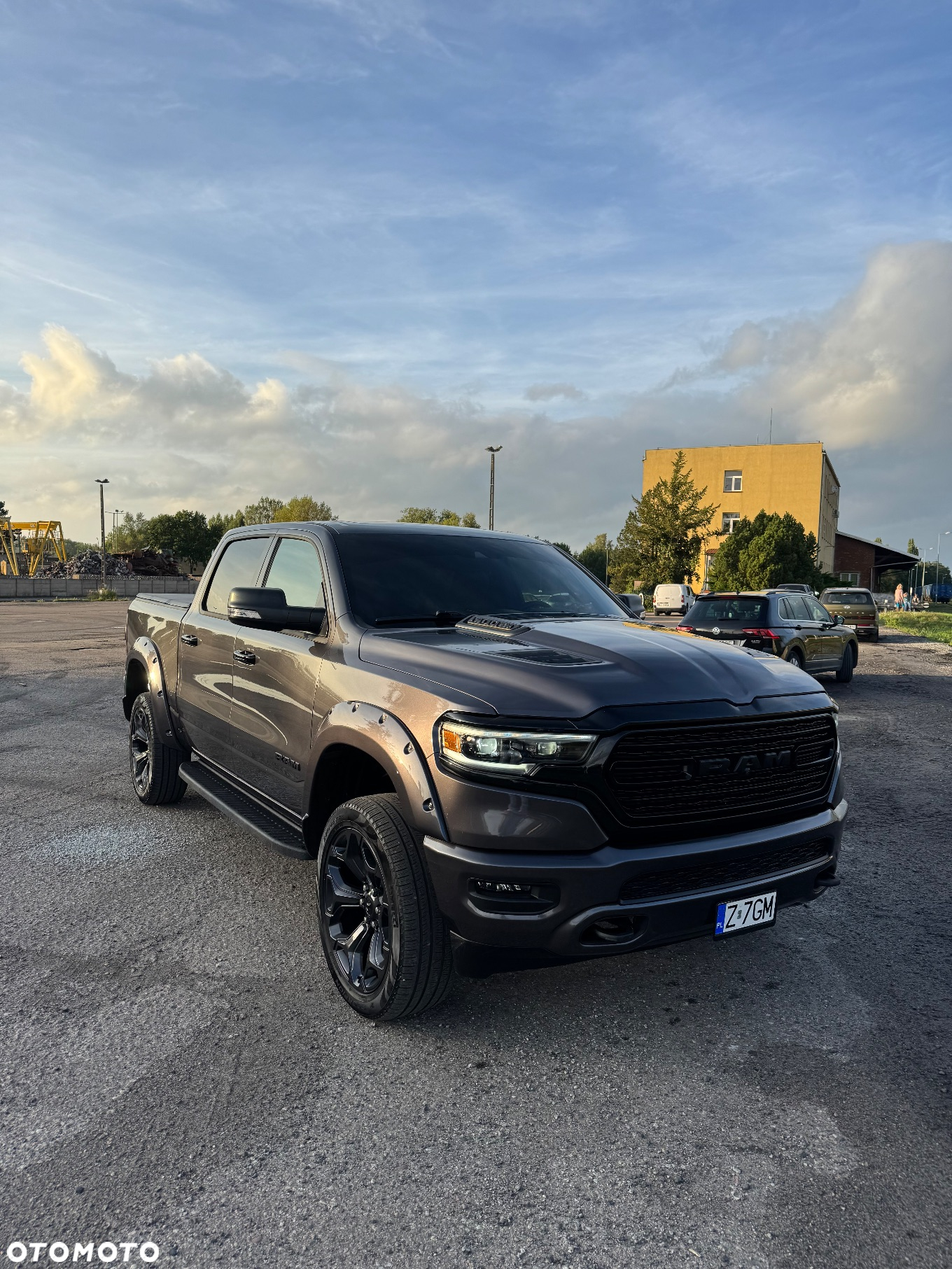 Dodge RAM 1500 5.7 4x4 - 2