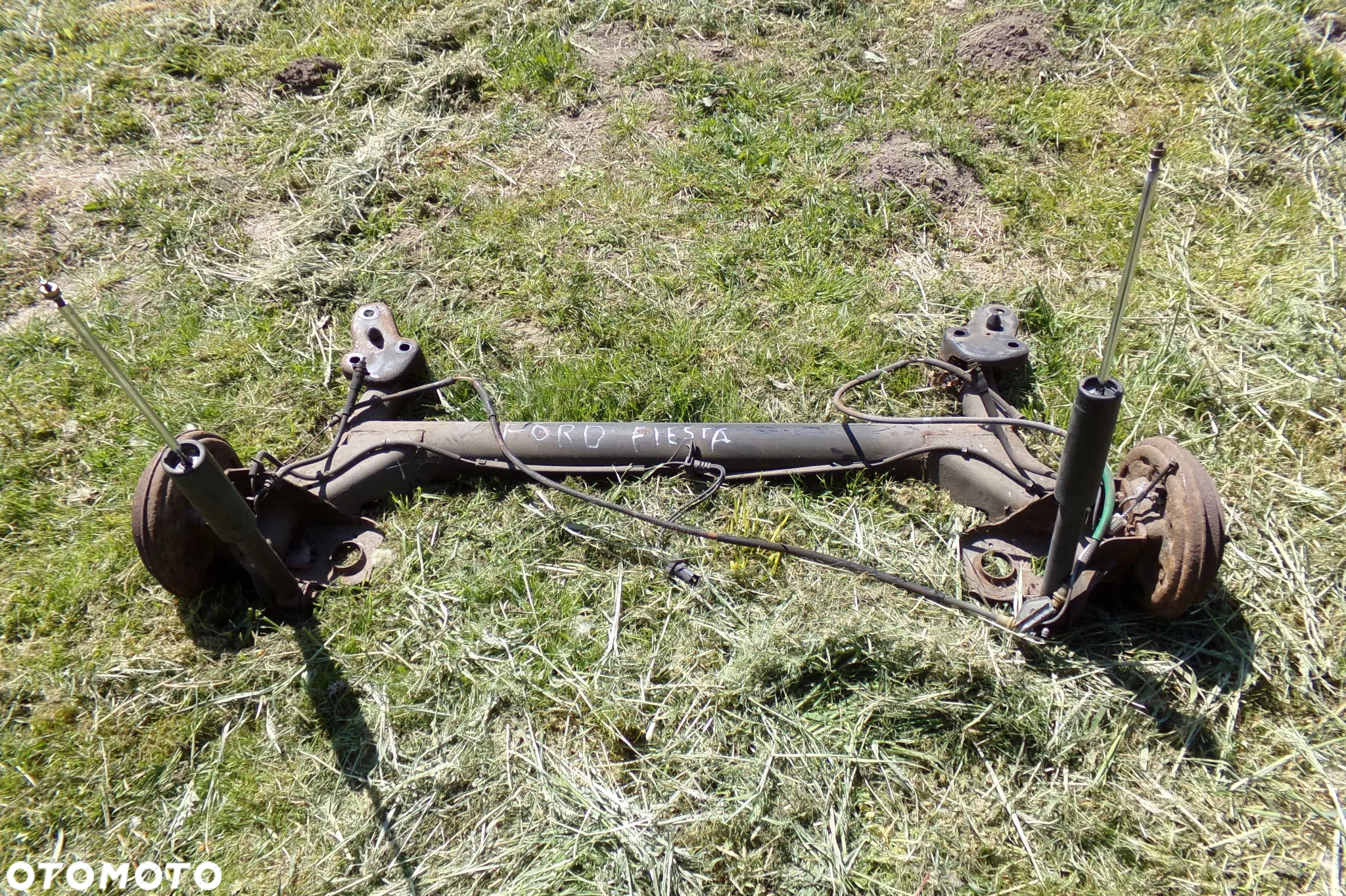 Belka tylna zawieszenia Ford Fiesta MK6 lak. 44 - 2
