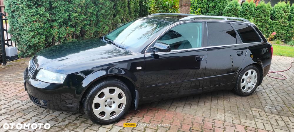 Audi A4 Avant 2004 photo 2