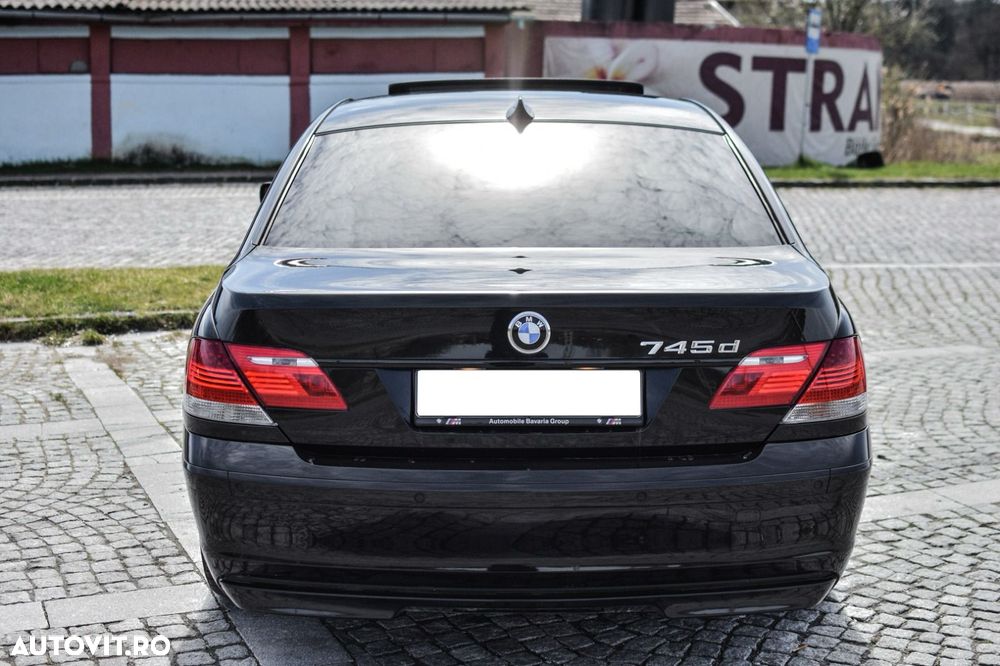 BMW Seria 7 745d - 5