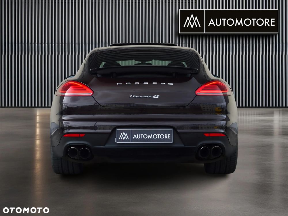 Porsche Panamera 4S - 7