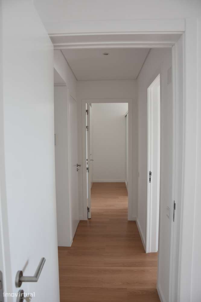 Apartamento T2 com 2  muito luminoso em Carnide - Grande imagem: 5/16