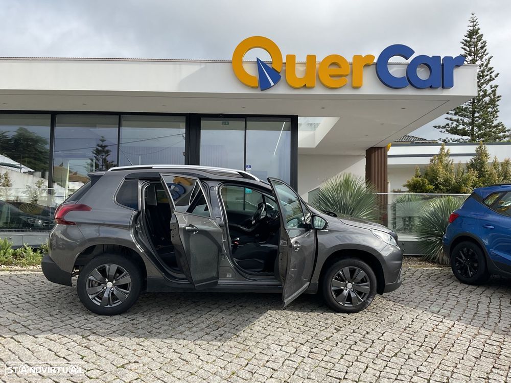 Peugeot 2008 1.2 PureTech Style - 7