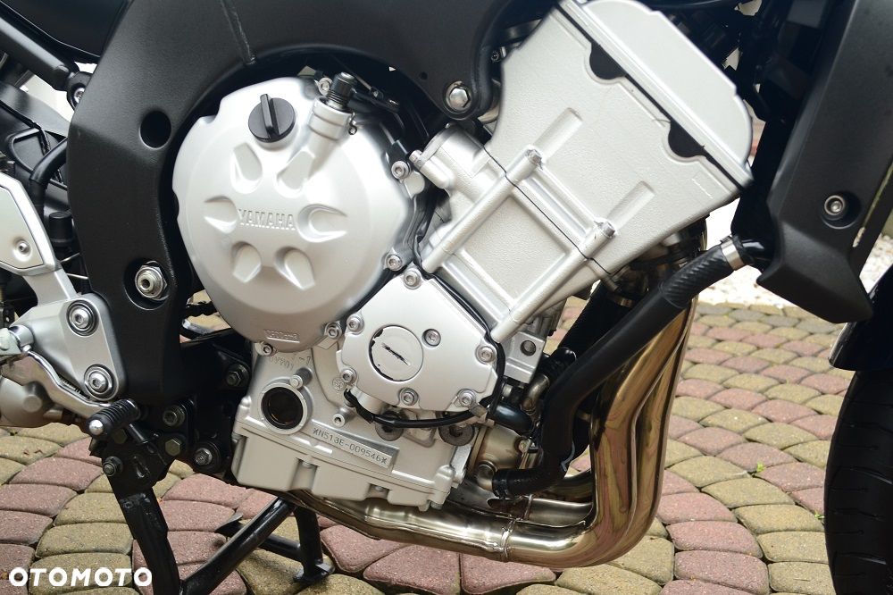 Yamaha FZ - 11