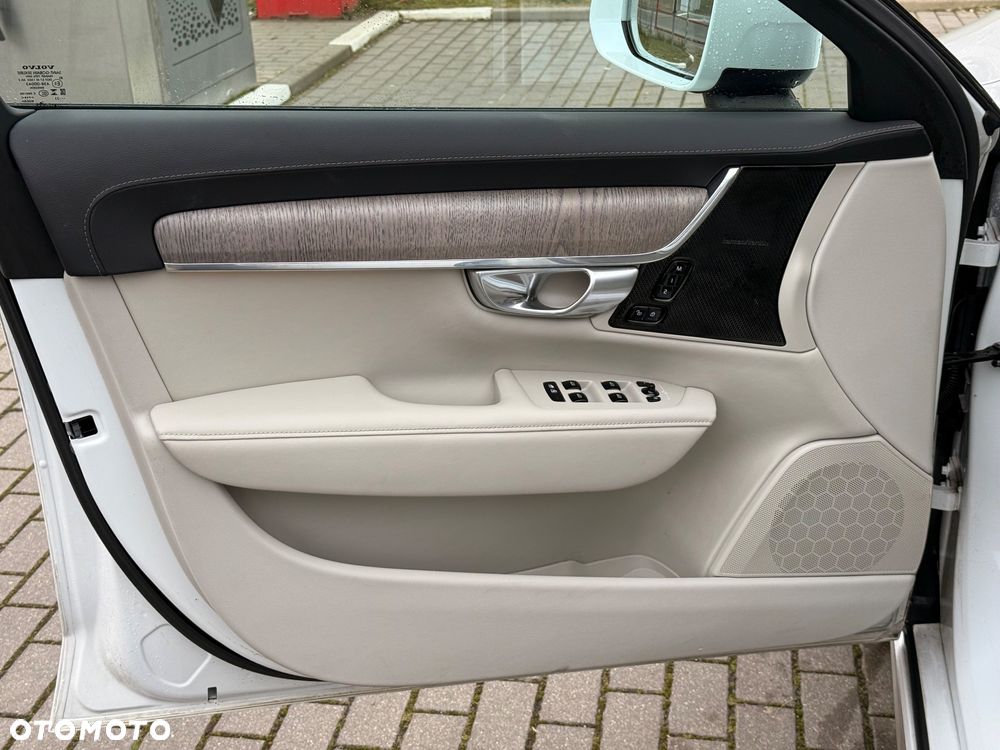 Volvo V90 Cross Country B5 D AWD Ultimate - 8