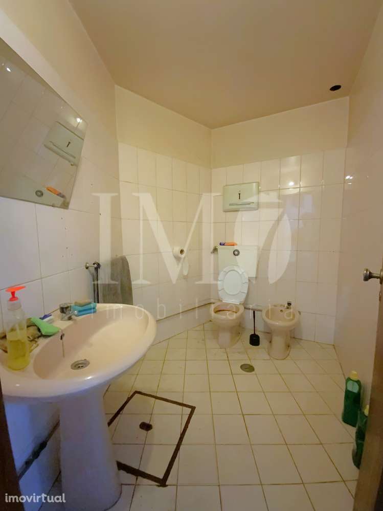 Garagem / Armazém com 600m2 - Maximinos, Braga - Grande imagem: 5/6