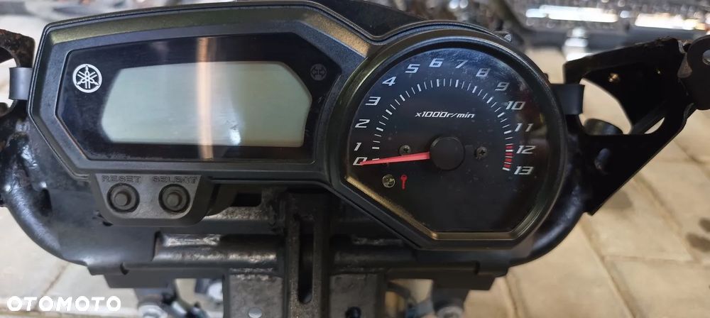 YAMAHA XJ6 REFLEKTOR LAMPA LICZNIK ZEGARY STELAŻ WYPEŁNIENIE OWIEWKA - 6