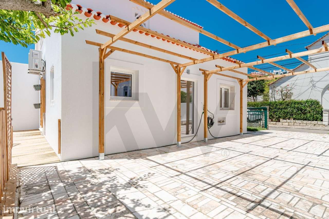 Moradia T2 Renovada no Bairro do Pombal - Grande imagem: 5/48