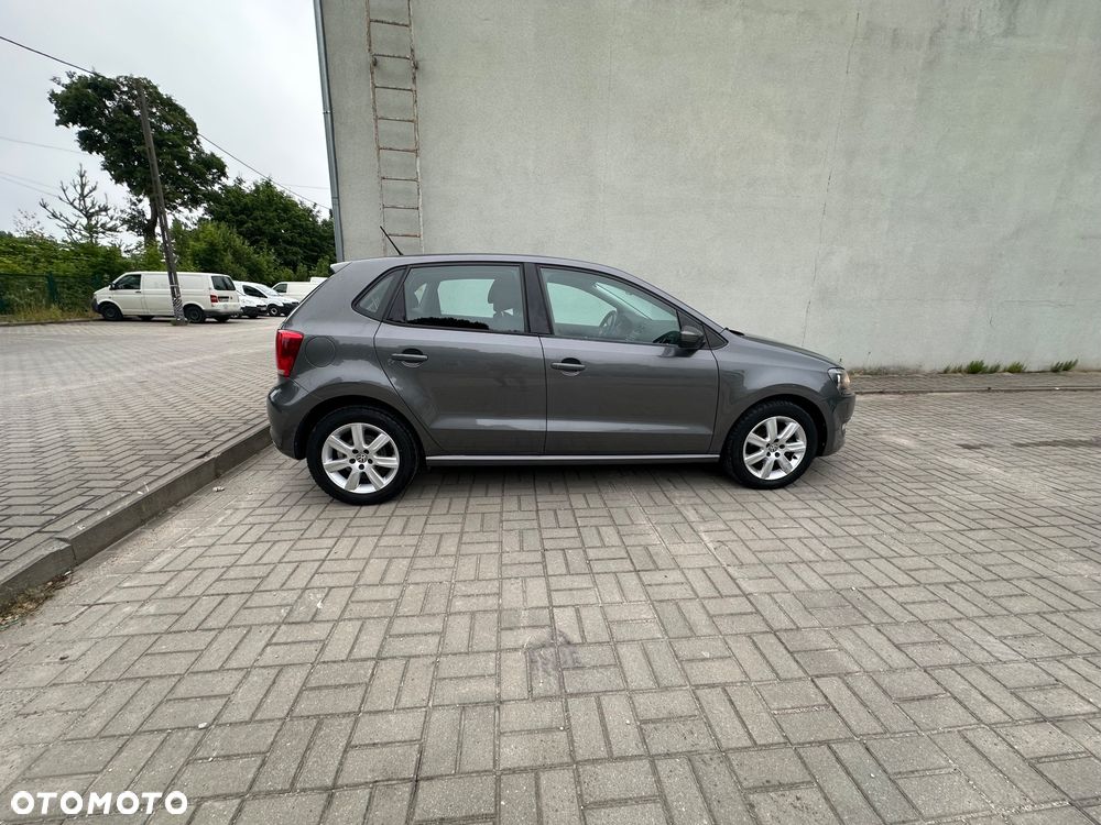 Volkswagen Polo 1.4 16V Trendline - 14