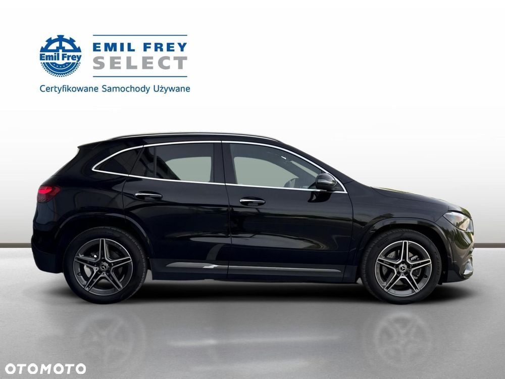Mercedes-Benz GLA - 7