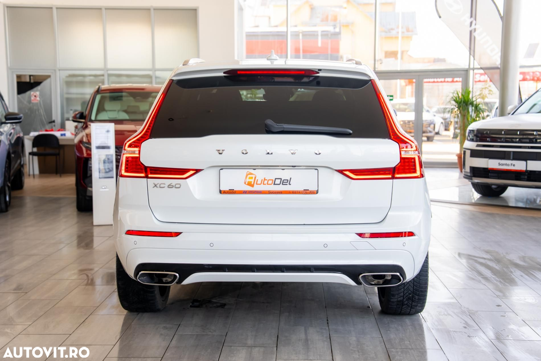 Volvo XC 60 D5 AWD R-Design - 12