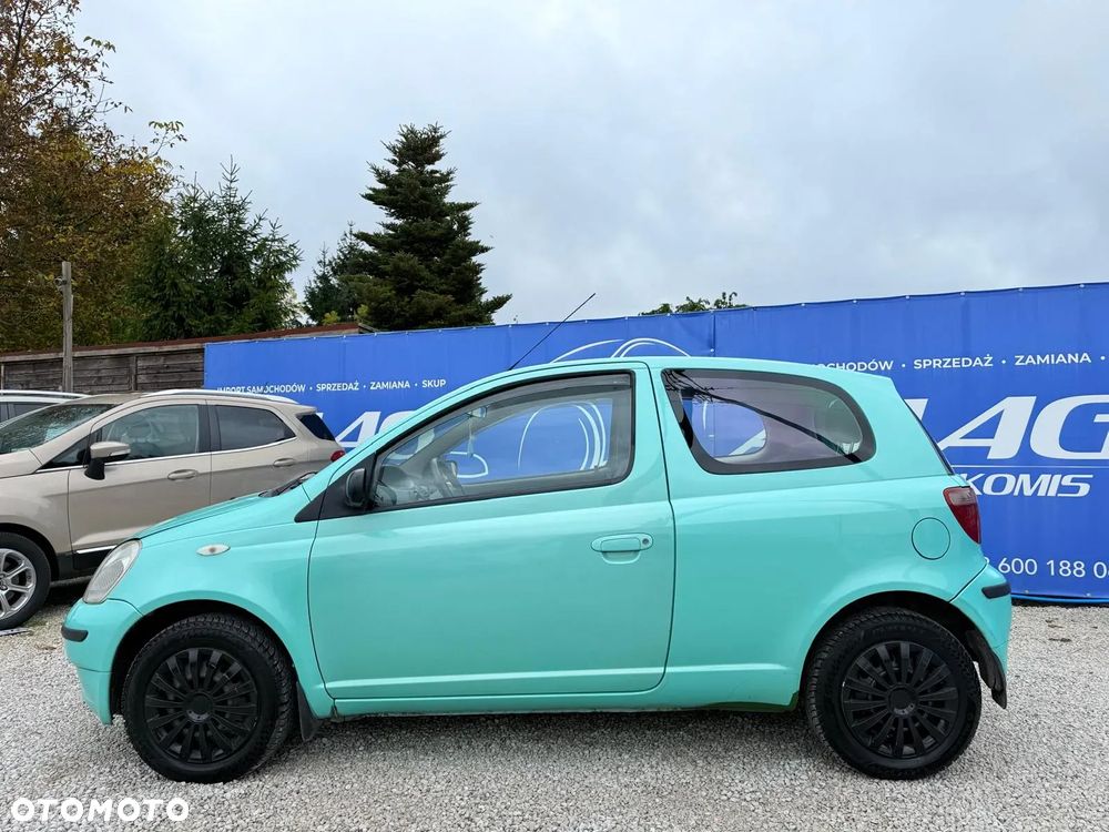 Toyota Yaris 1.0 Base - 9