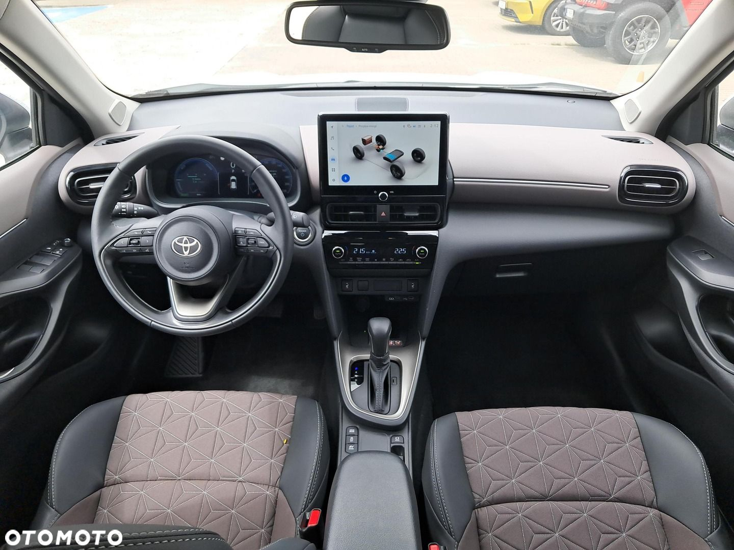 Toyota Yaris Cross - 13