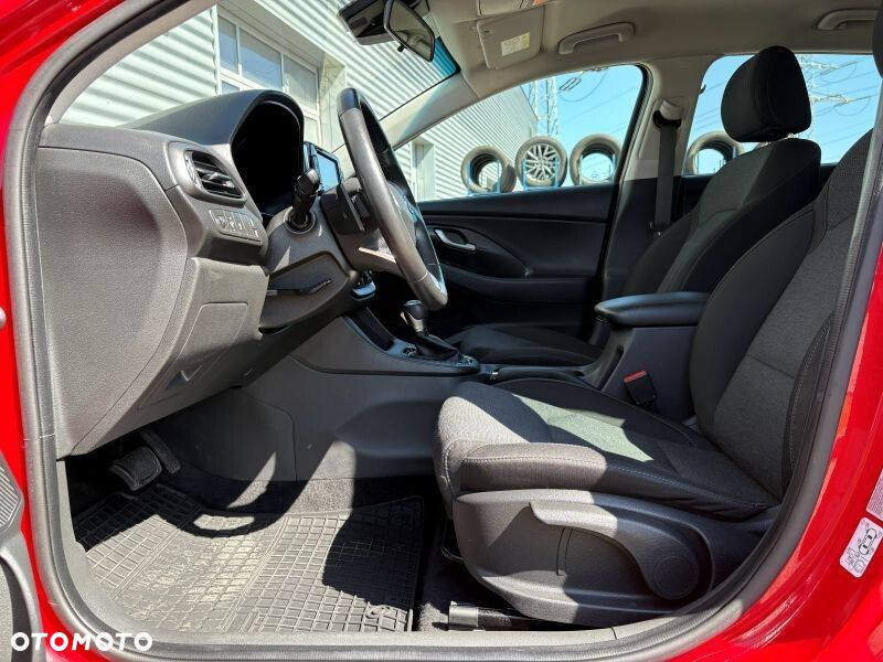 Hyundai i30 1.5 T-GDI 48V Smart DCT - 10