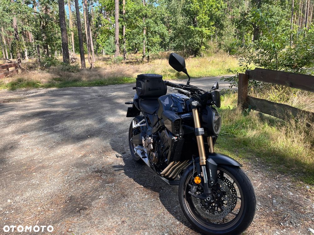 Honda CB - 1