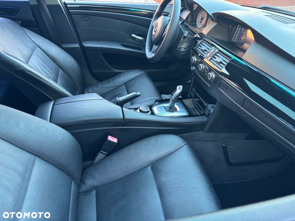 BMW Seria 5 530d Edition Exclusive - 36