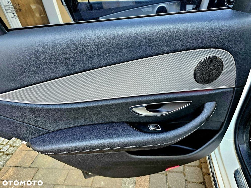 Mercedes-Benz Klasa E - 14