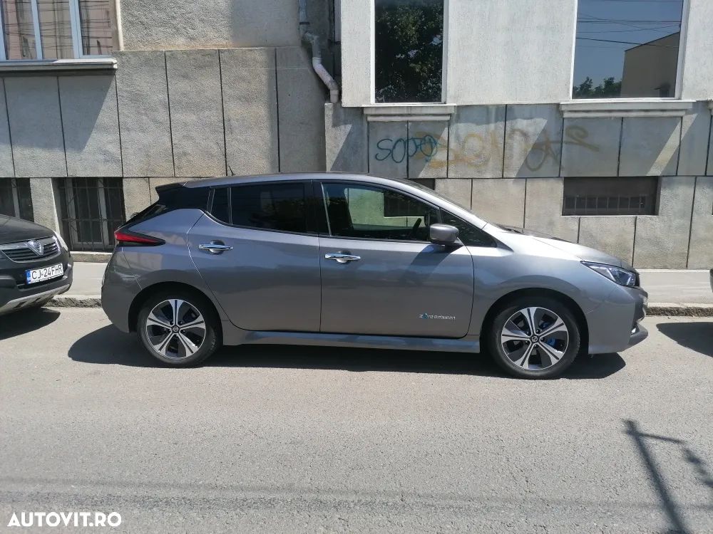 Nissan LEAF 40 kWh Tekna - 33