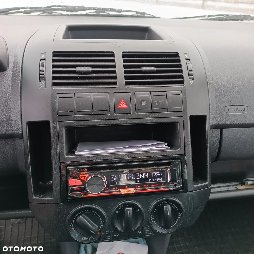 Volkswagen Polo 1.2 Comfortline - 18