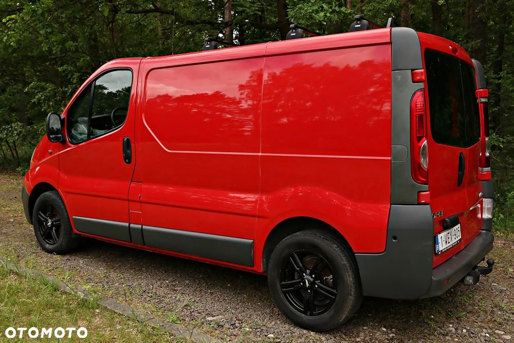 Opel Vivaro - 24