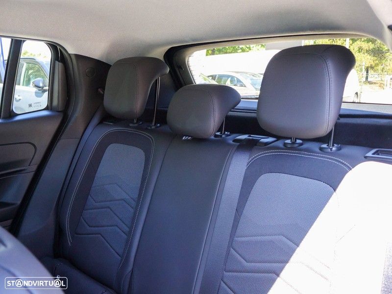 Jeep Avenger 54 kWh Summit - 12