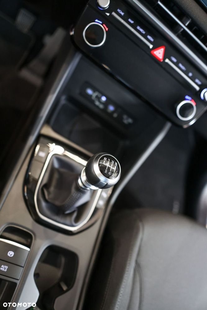 Hyundai Tucson 1.6 T-GDi Smart 2WD - 23