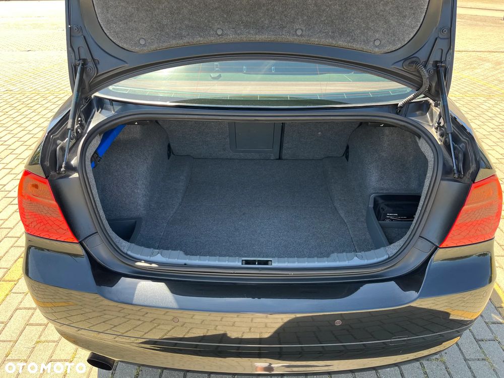 BMW Seria 3 - 23
