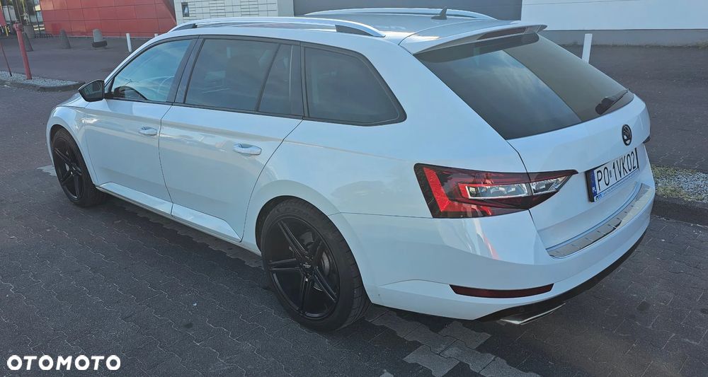 Skoda Superb 2.0 TSI 4x4 L&K DSG - 2