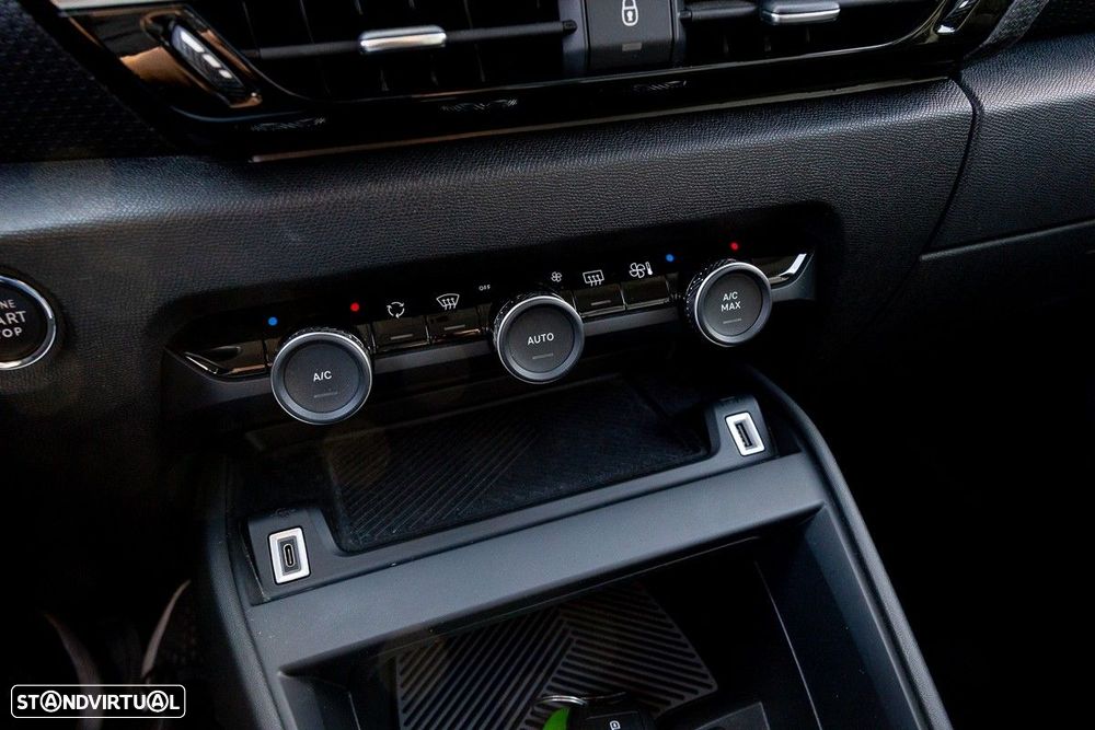 Citroën e-C4 50 kWh Shine - 24