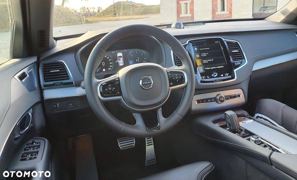 Volvo XC 90 - 12