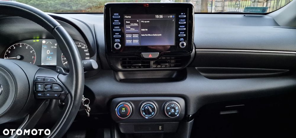 Toyota Yaris 1.5 Comfort CVT - 16