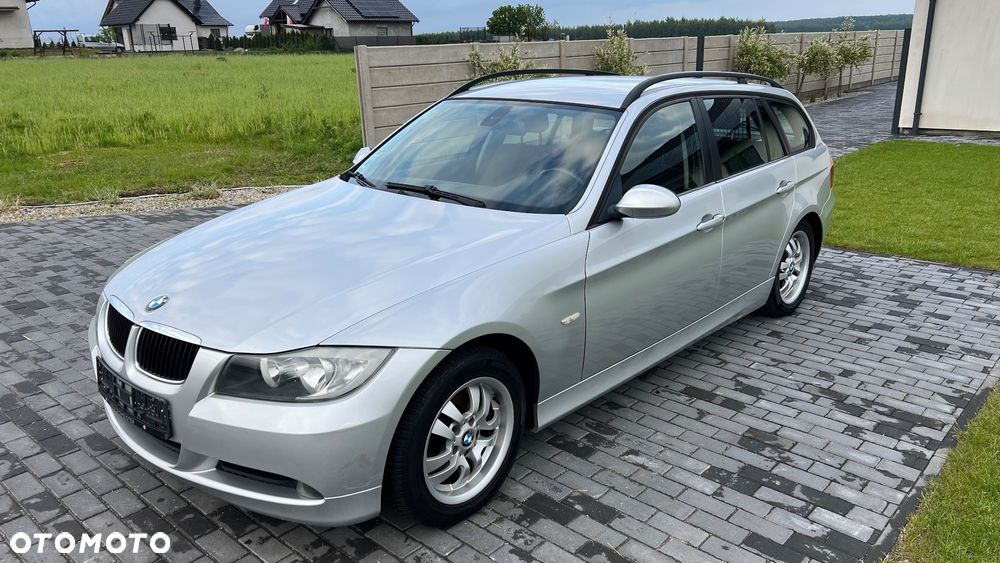 BMW Seria 3 320i - 2
