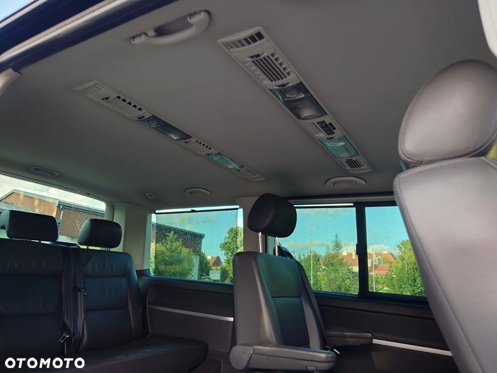 Volkswagen Multivan - 8