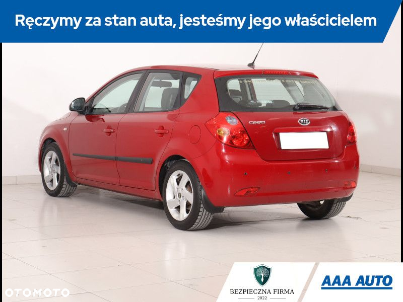 Kia Ceed - 5