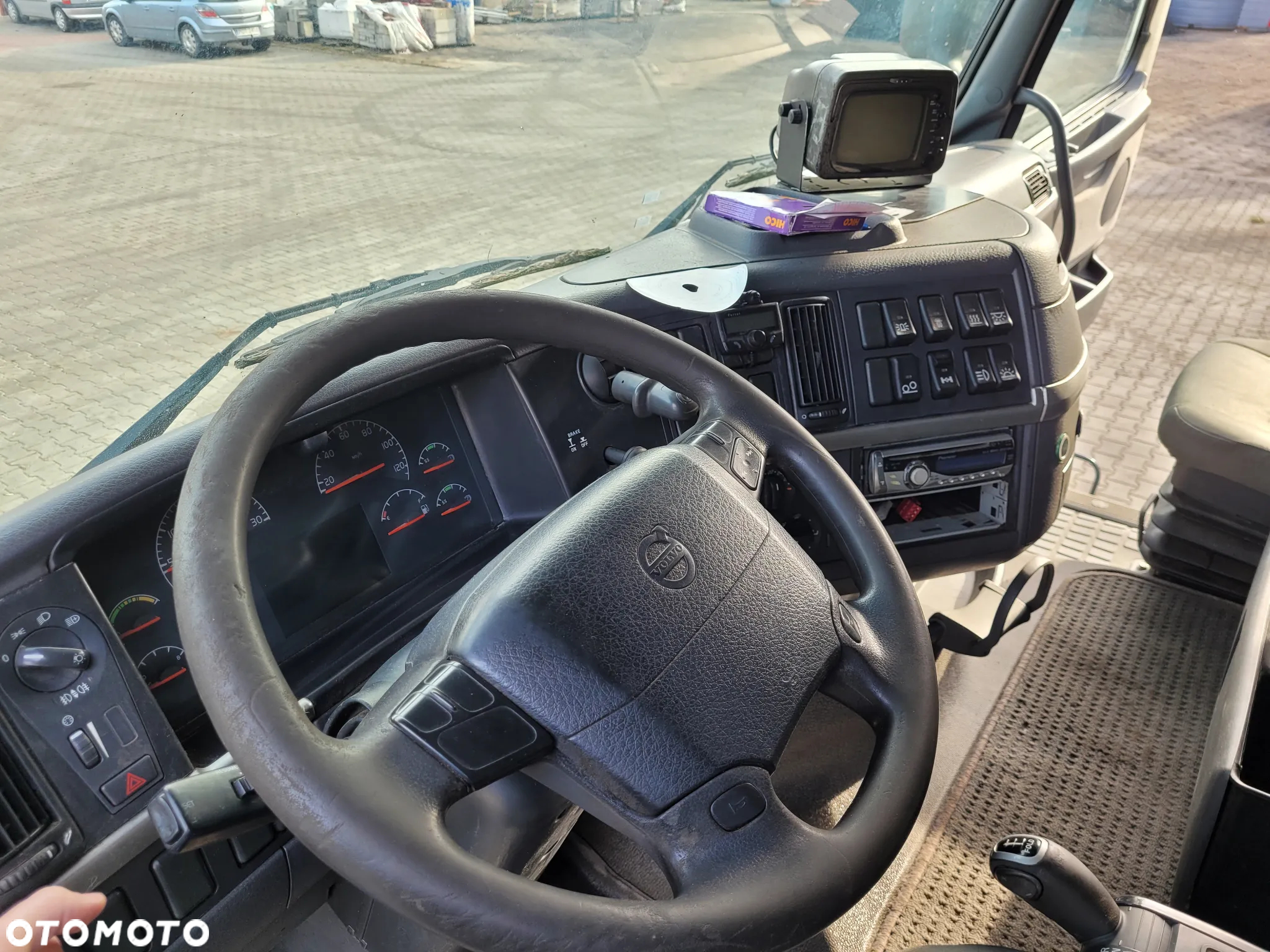 Volvo FH12 - 17