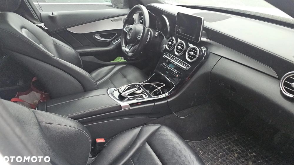 Mercedes-Benz Klasa C 200 4-Matic 9G-TRONIC - 10