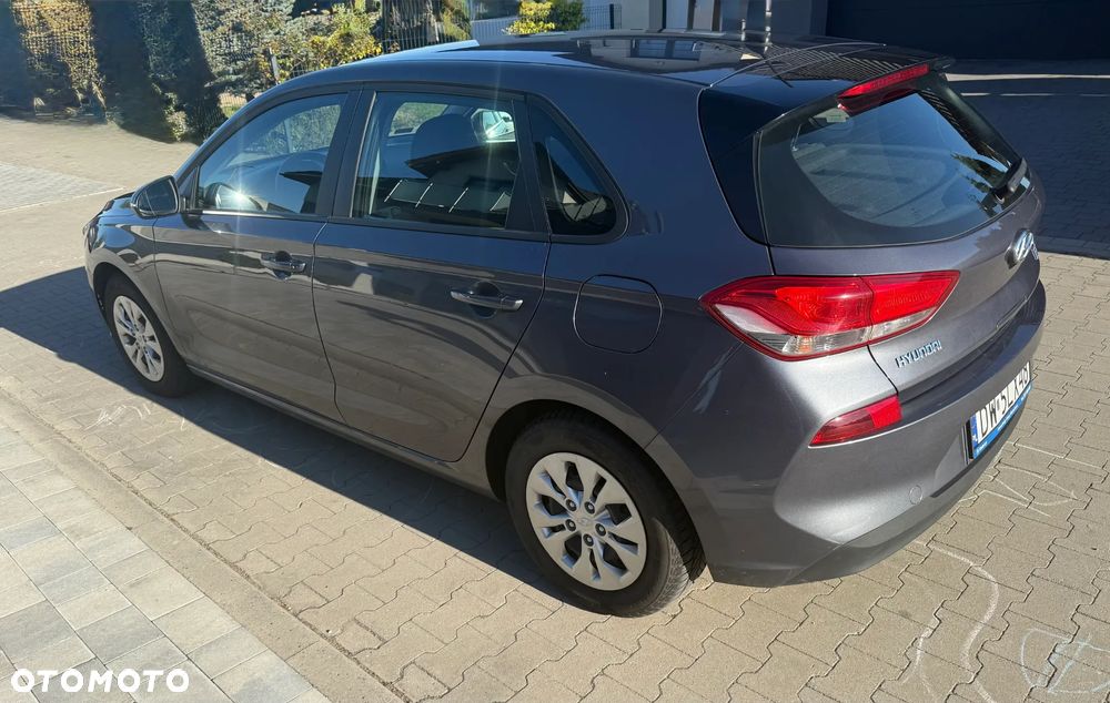 Hyundai i30 1.4 Classic + - 5