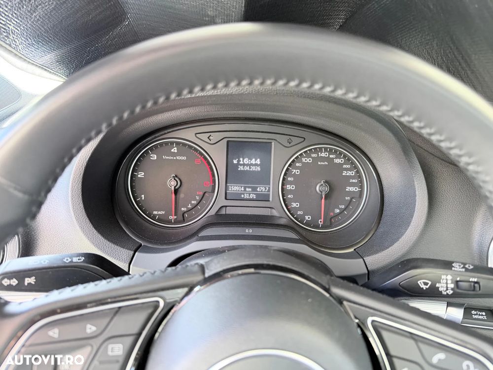 Audi A3 2.0 TDI S tronic Sport - 7