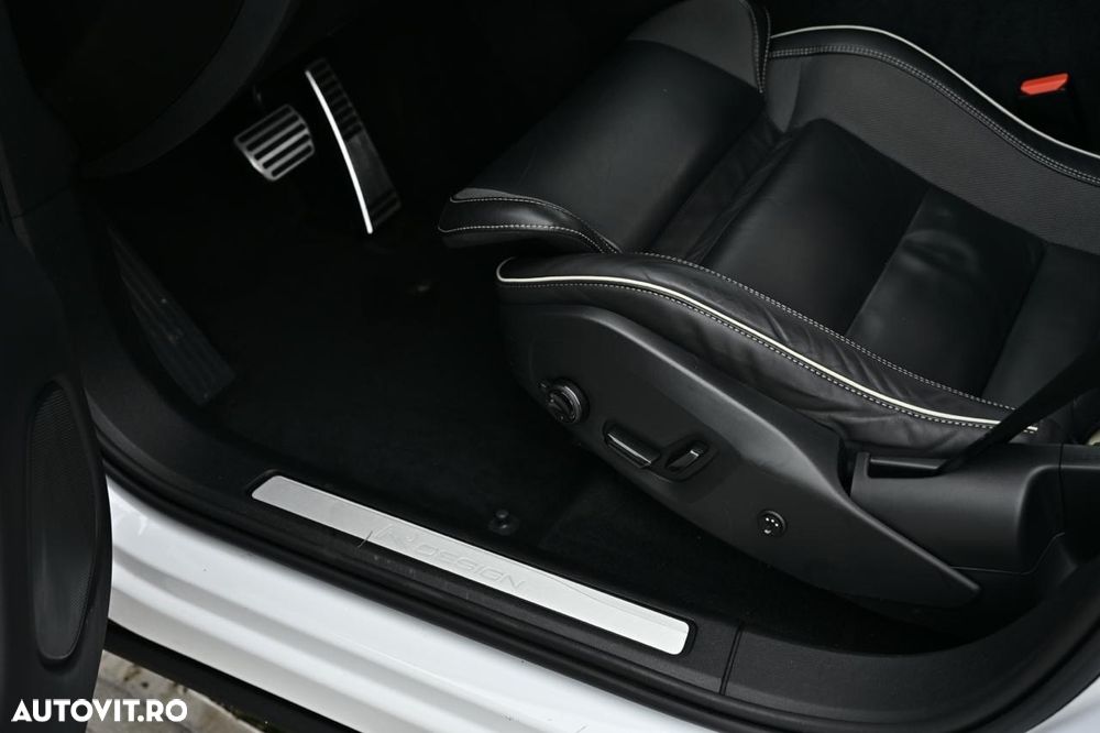 Volvo XC 60 B4 D AWD Geartronic RDesign - 24