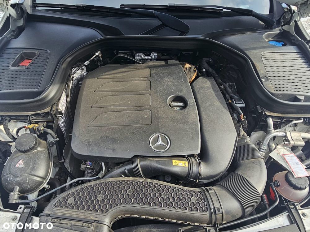Mercedes-Benz GLC - 24