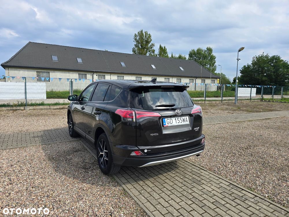 Toyota RAV4 2.0 Premium - 8