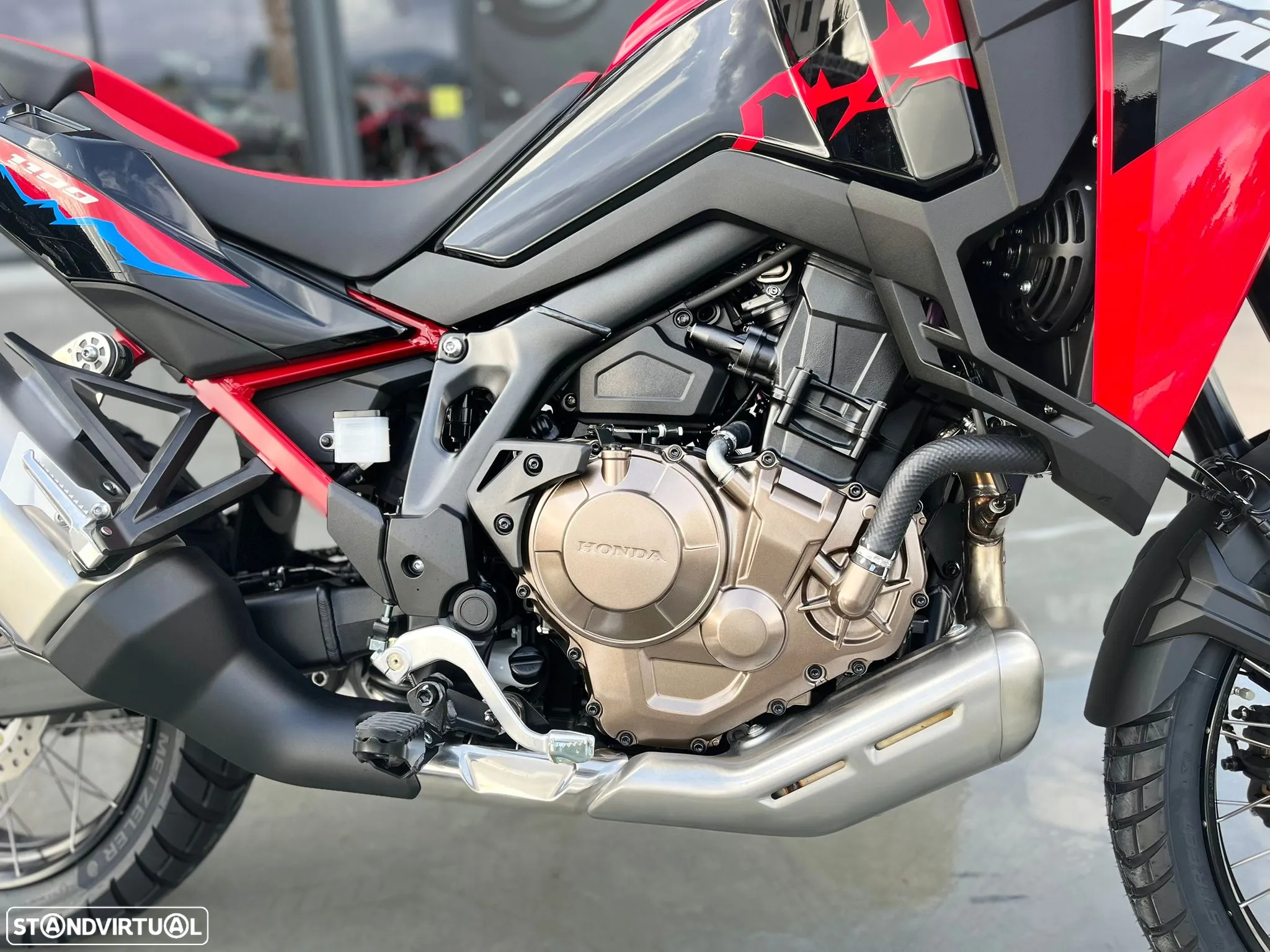 Honda CRF 1100l AFRICA TWIN 2025 - 10